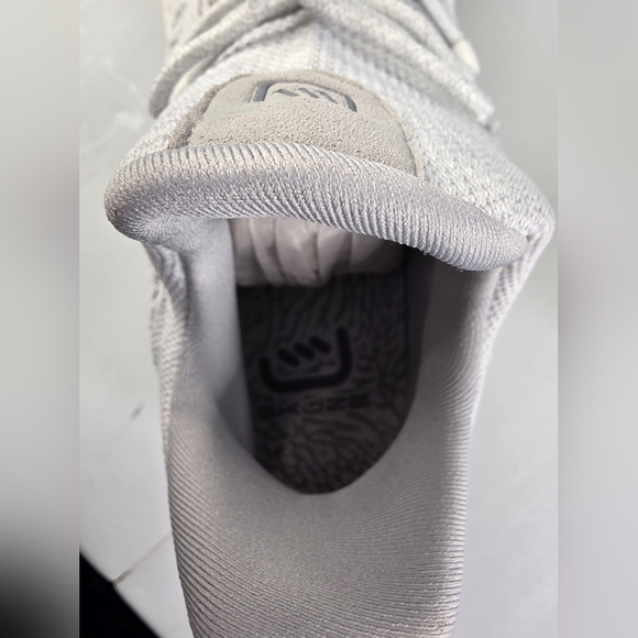 Skuze Soho Men's Lightweight Walking Sneakers White Size 11.5 NIB - Picture 7 of 9